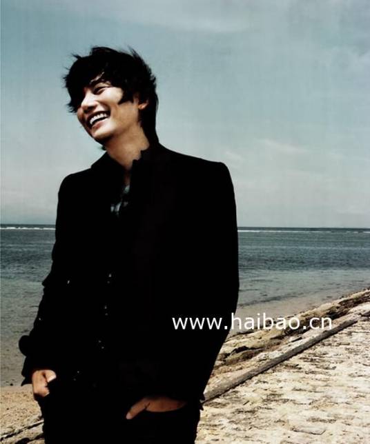 我是一个瘦瘦的男生