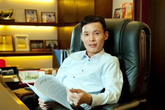 翁国亮（华夏医疗集团董事）