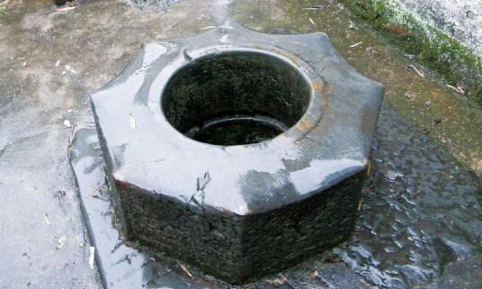 八角井（河北沧县仵龙堂乡八角井）