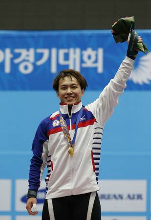 林子琦（中国台湾举重运动员）