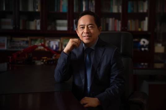 向文波（三一集团有限公司党委书记、董事长，三一重工股份有限公司董事长）