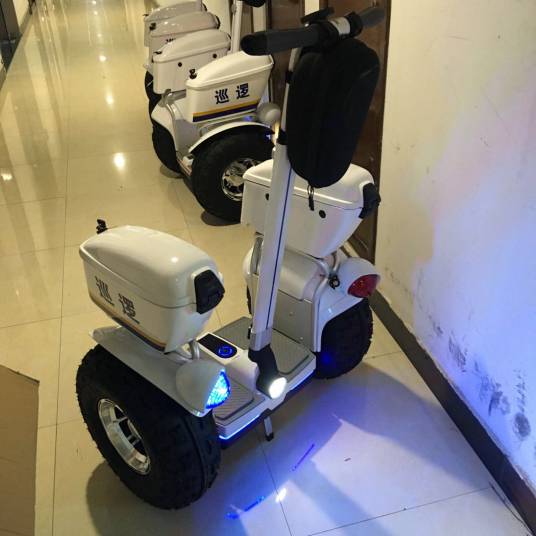 赛格威电动平衡车