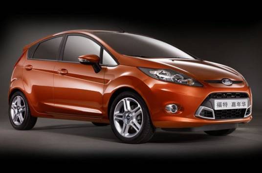 福特嘉年华两厢