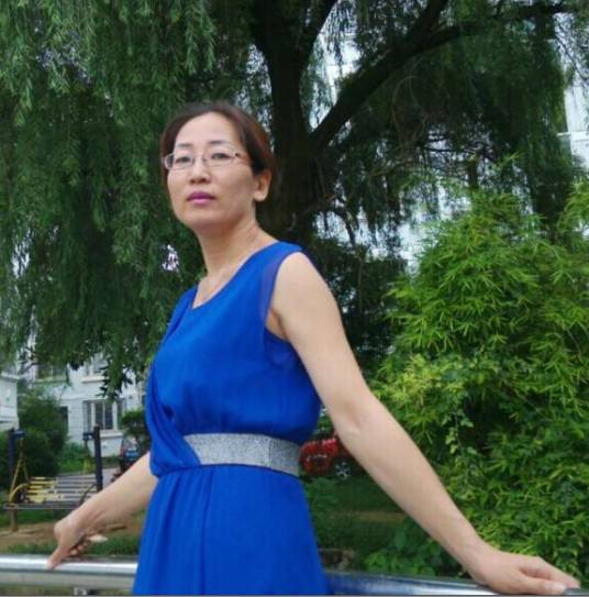 蔡国英（江西省工艺美术大师）