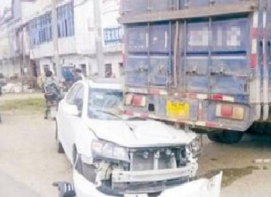 12·13滁州轿车与货车碰撞事故