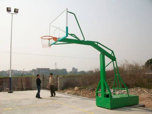 移动篮球架