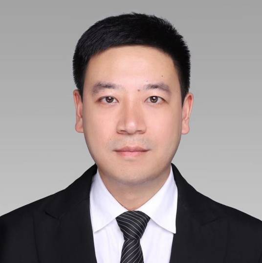 汤鑫（丽水市莲都区人大常委会万象街道工作委员会原主任）