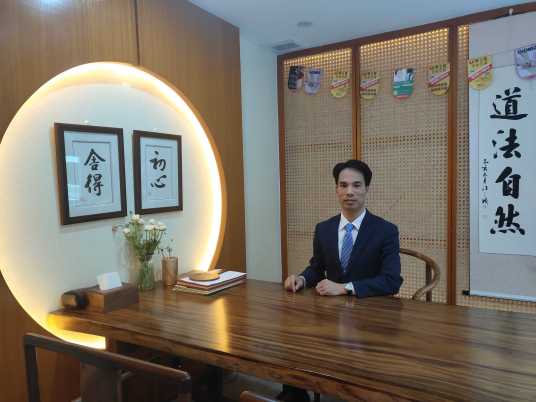 李铭豪（深圳颐天健技术发展集团有限公司董事长）