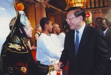 吴桥艺星杂技团