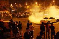 飙车族（开快车的行为，飚车族）