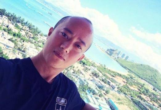 宋祖荣（宋祖英弟弟）