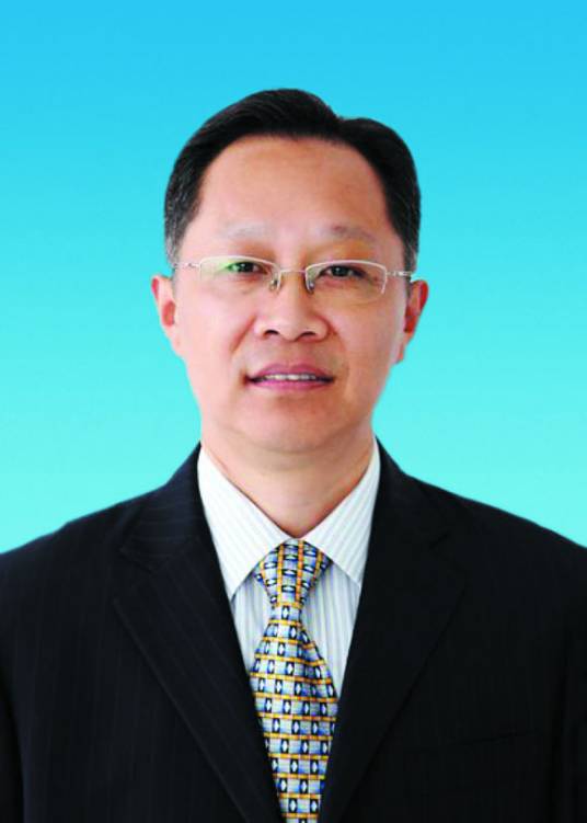 冯军（东部机场集团原党委书记、董事长）