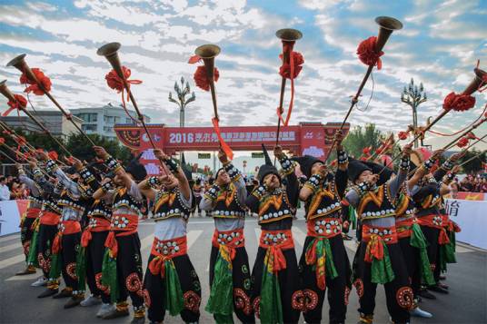 西昌邛海湿地国际马拉松赛