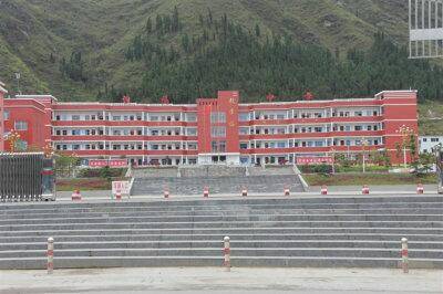 江口县淮阳中学