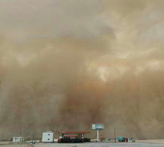 3·31格尔木强沙尘暴