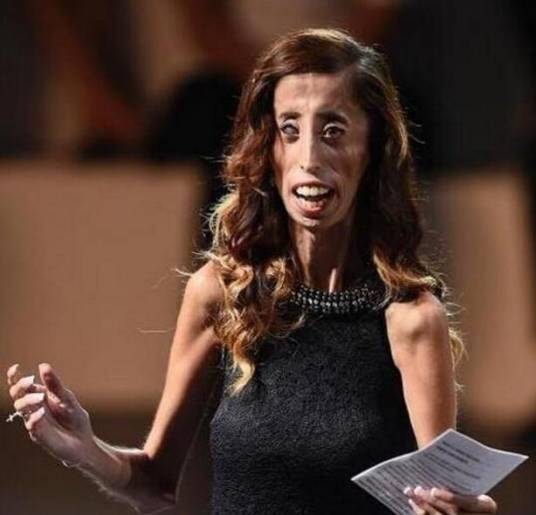 丽兹·维拉斯奎兹