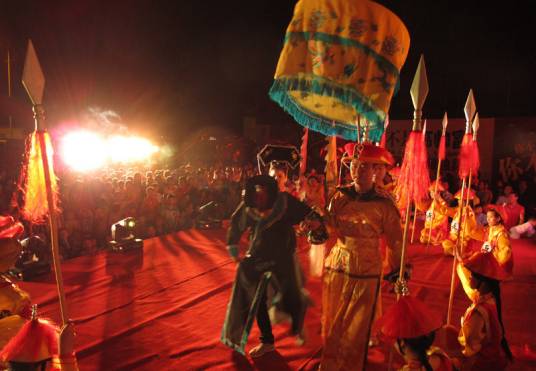 主与仆（现代出版社·上海出版的图书）