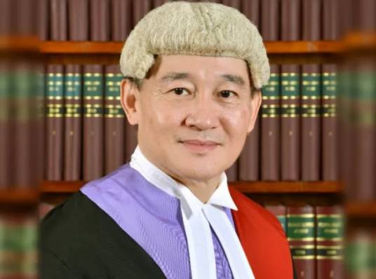 沈小民（原香港法官）