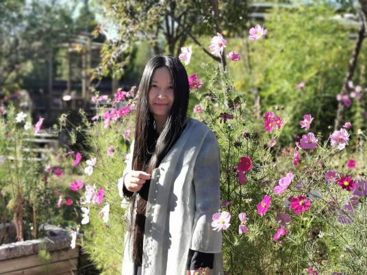 王琴（江苏中孚投资有限公司董事长）