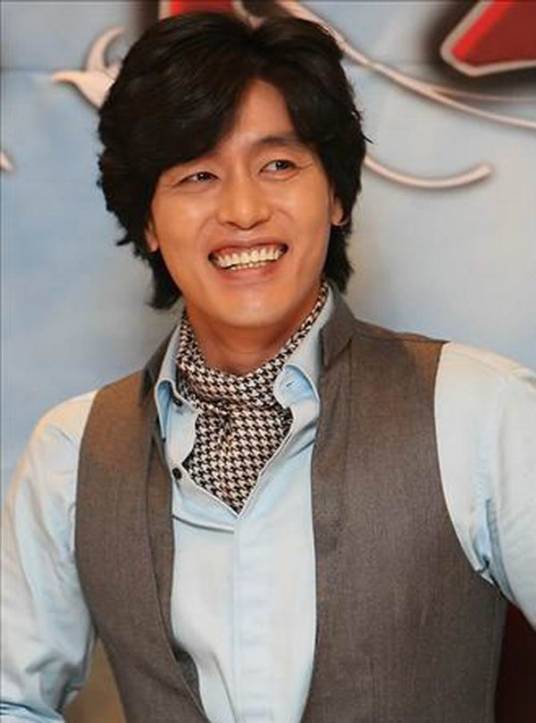 崔成国（韩国演员）