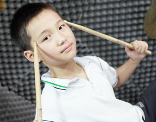 王译锋（TF乐队的鼓手）