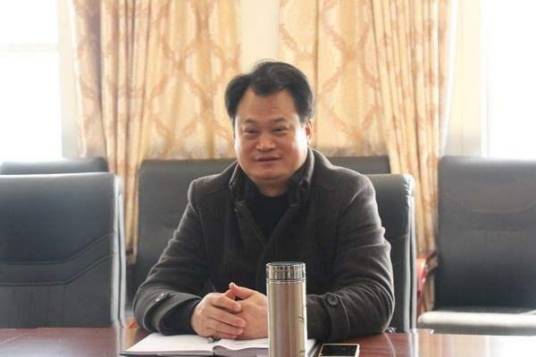 王华聪（原宁都县人民政府党组成员、副县长）