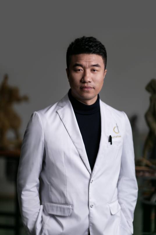 王东（整形医生）