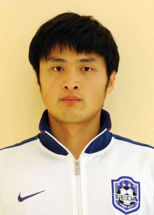 蔡曦（1986年1月出生的中国足球运动员）