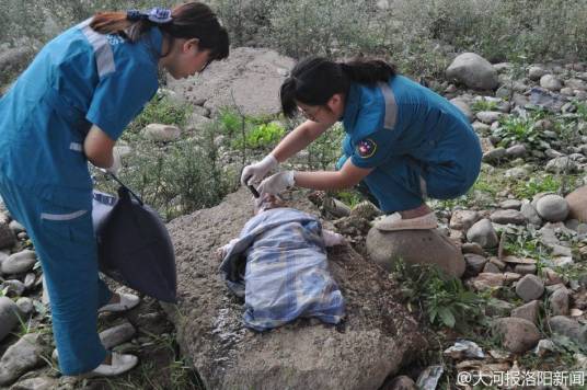 夫妻吵架婴儿坠河案