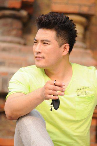 卢汉（黑龙江人民广播电台主持人）