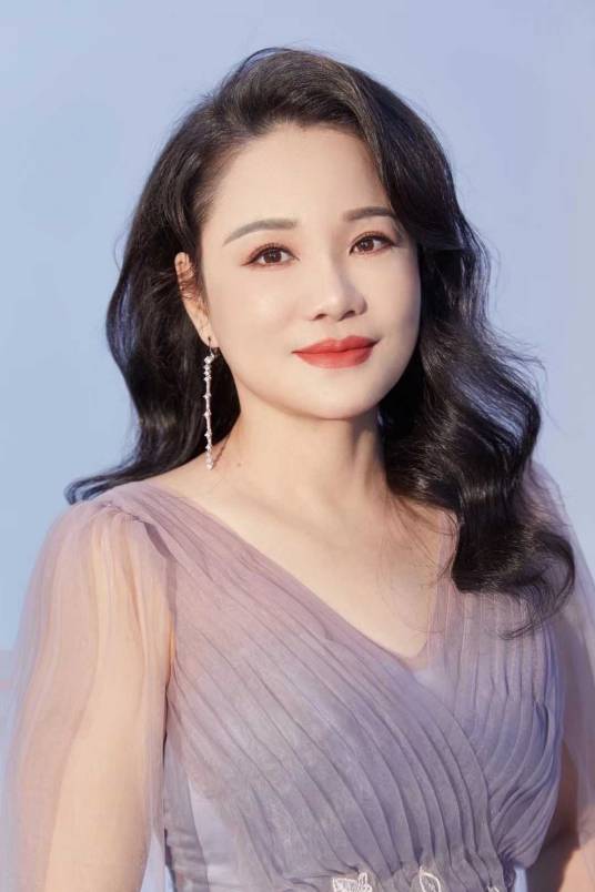 黎珍（南宁师范大学教授）