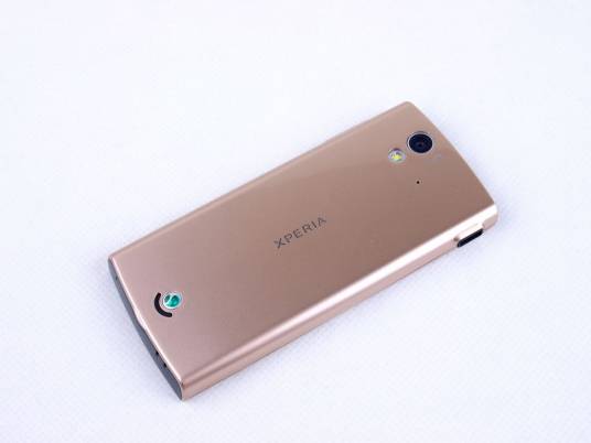 索爱ST18i Xperia ray