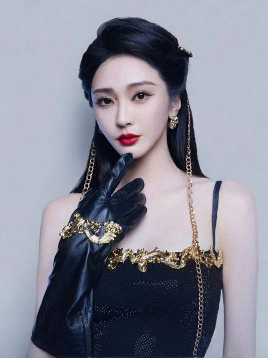 陈冰（中国流行乐女歌手、影视演员）