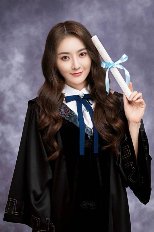 莫寒（中国女歌手、演员，浪彩少女AW9成员）