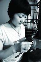 周菊英（紫砂工艺美术师）