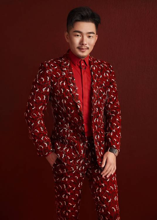 张越（广东蜗蜗投资控股集团有限公司法人兼董事长）