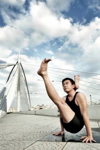 黄凯良（资深瑜伽导师）