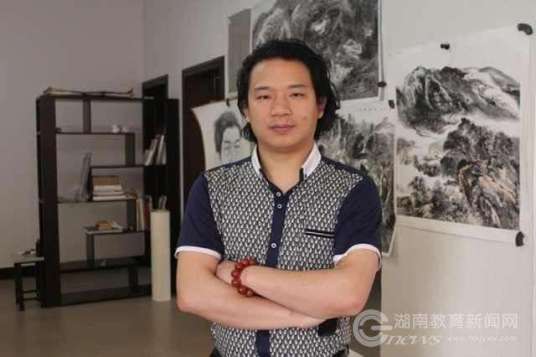 周树（齐鲁书画院特聘美术师）