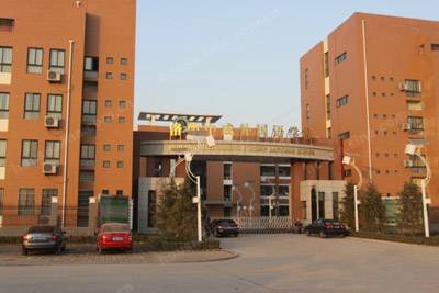 洛阳商贸学院