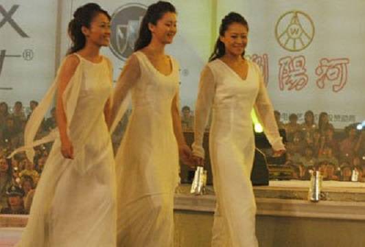 云在青天书在手