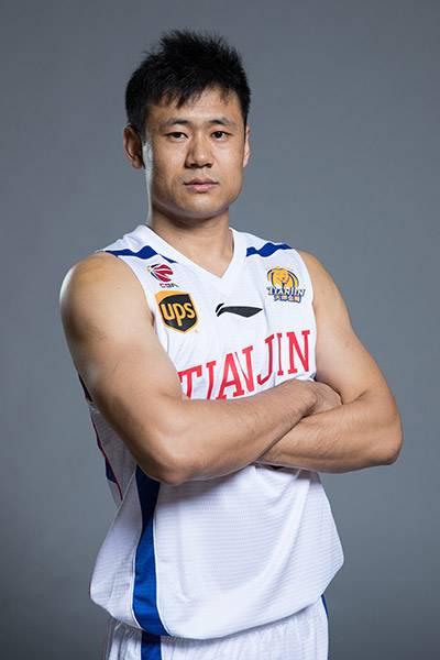 王英亮（中国篮球运动员）