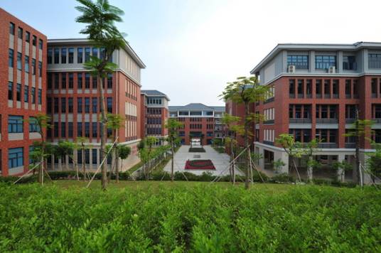 厚街专业技术学校