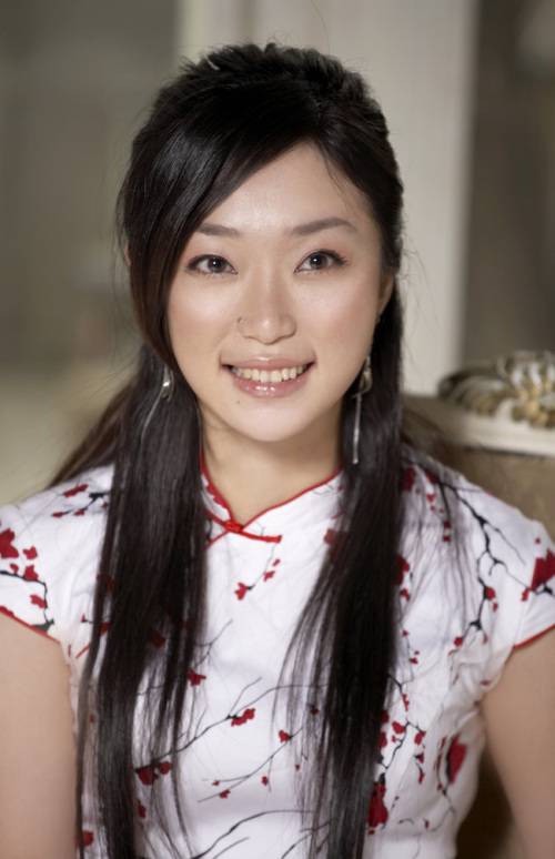 四月（台湾言情小说家）