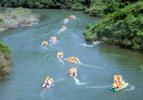 万泉河竹筏漂流