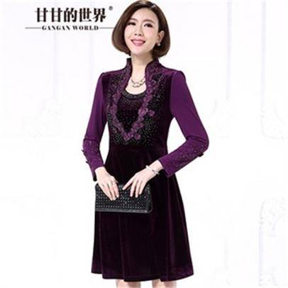 甘甘的世界服饰