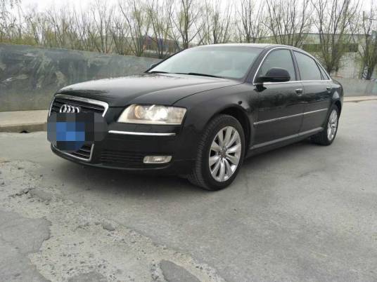 奥迪A84.2FSIquattro