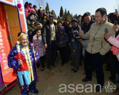 活人出殡（词语）