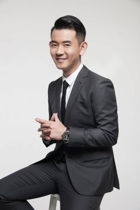 李响（中国知名男主持人、演员、明星主播）