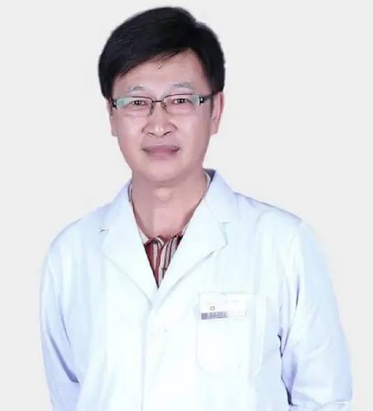 袁志杰（中国男医生）