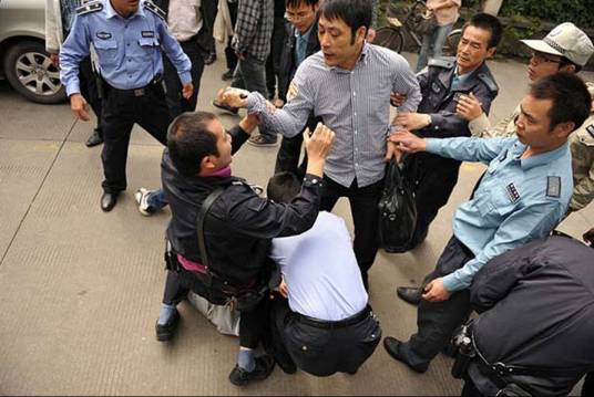 路虎男（网络红人）